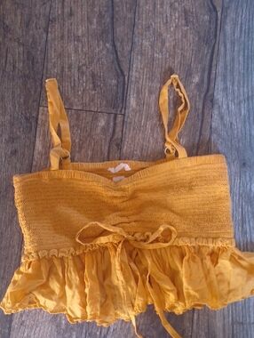 Wilfred Aritzia Summer Sunshine 🌞Yellow Spaghetti Strap Tank Crop Top Bralette